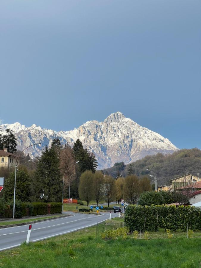 Casa R&E Villa Valbrona Buitenkant foto